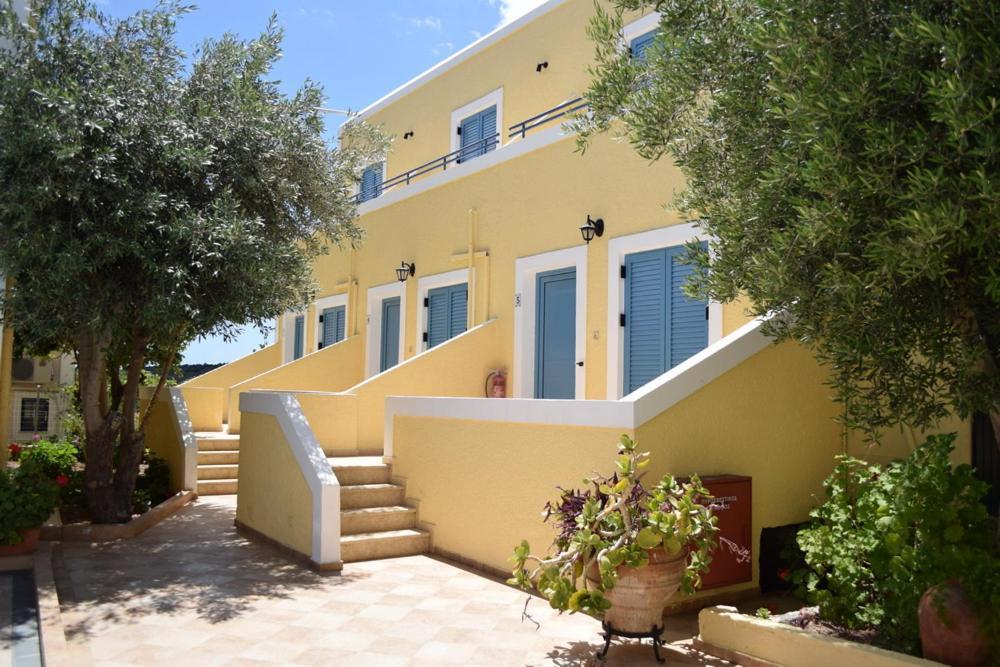 Esperides Maisonettes Agia Marina  المظهر الخارجي الصورة
