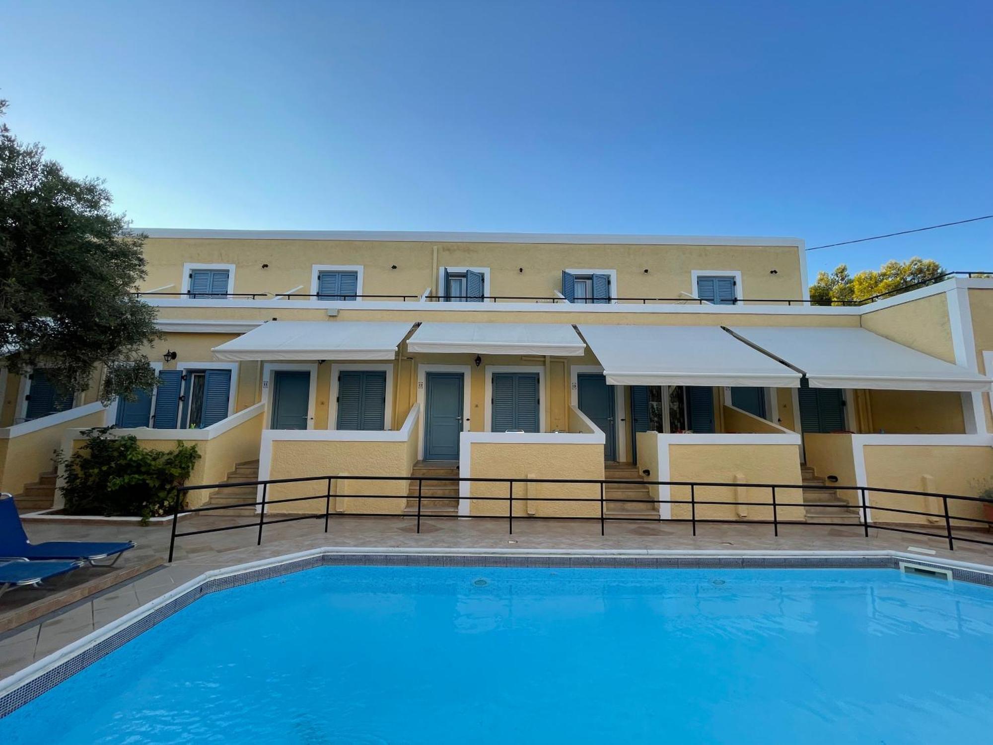 Esperides Maisonettes Agia Marina  المظهر الخارجي الصورة