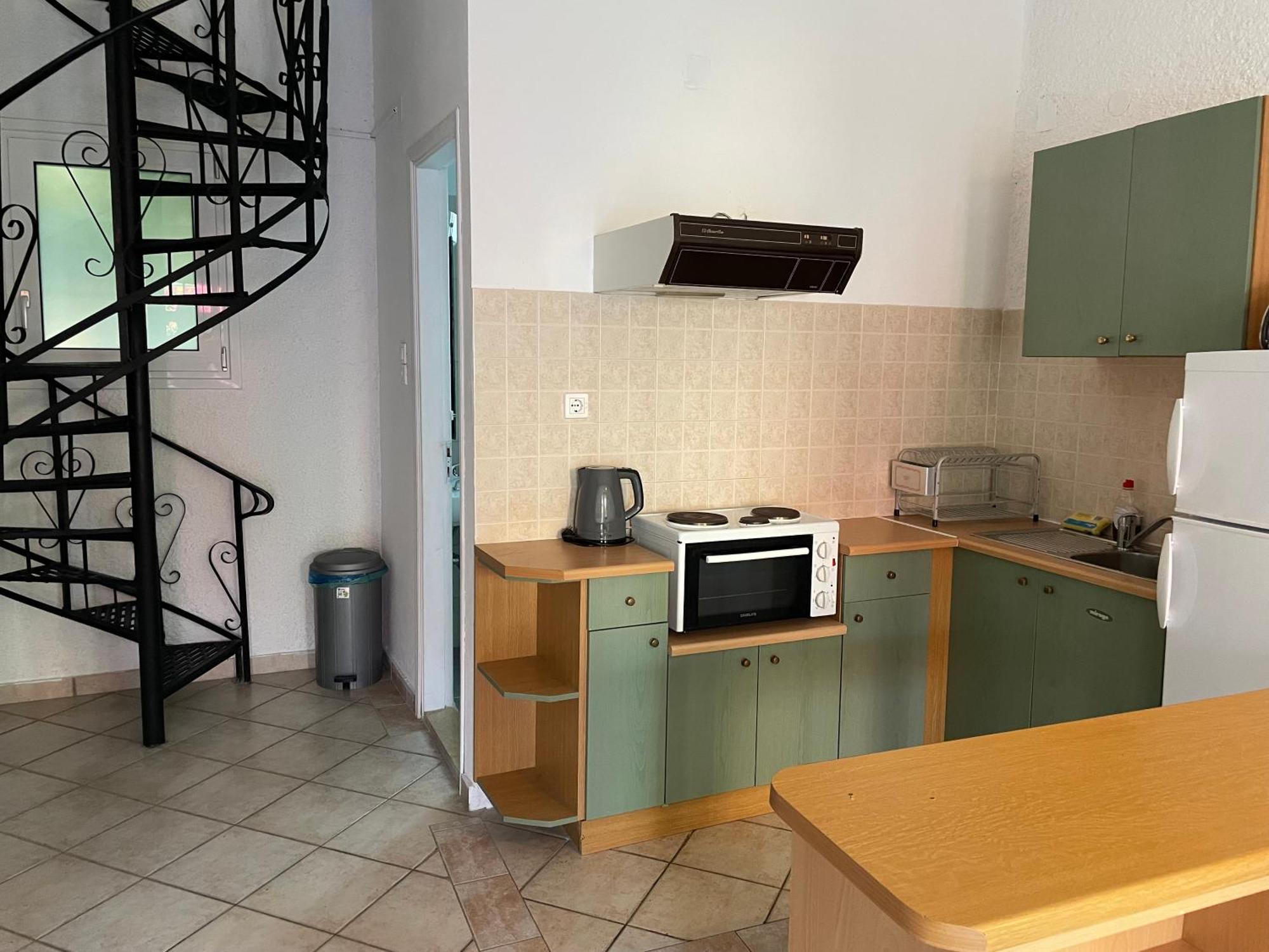 Esperides Maisonettes Agia Marina  المظهر الخارجي الصورة