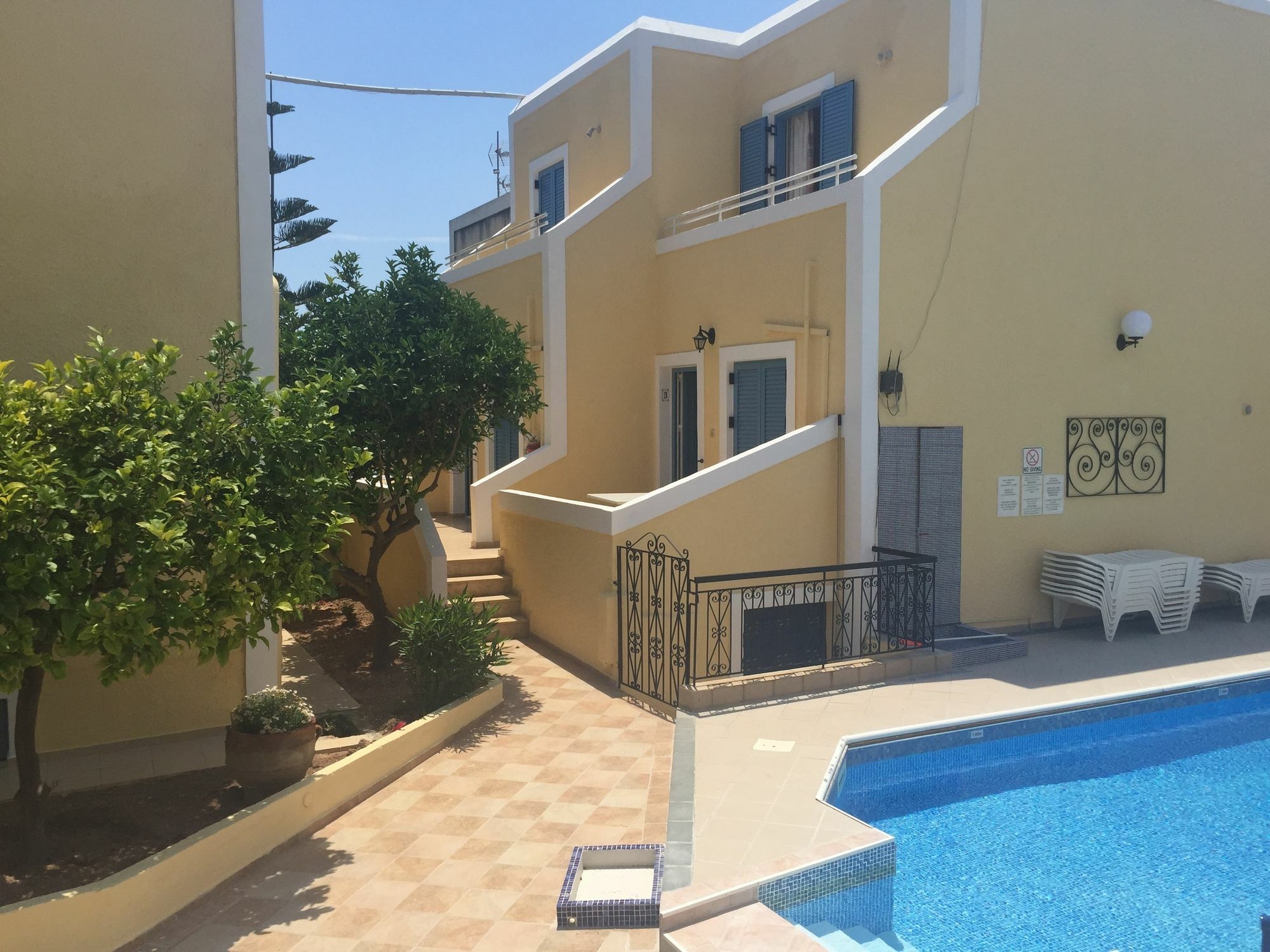 Esperides Maisonettes Agia Marina  المظهر الخارجي الصورة
